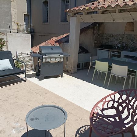 Maison Intra Muros, Terrasses Avec Vue Jaccuzzi Et Garage أفينيون الغرفة الصورة