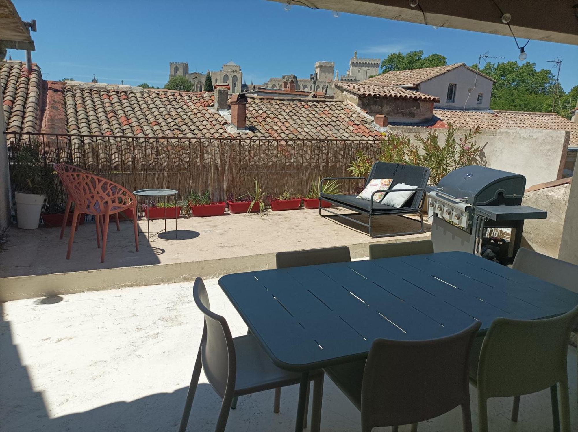 Maison Intra Muros, Terrasses Avec Vue Jaccuzzi Et Garage أفينيون الغرفة الصورة
